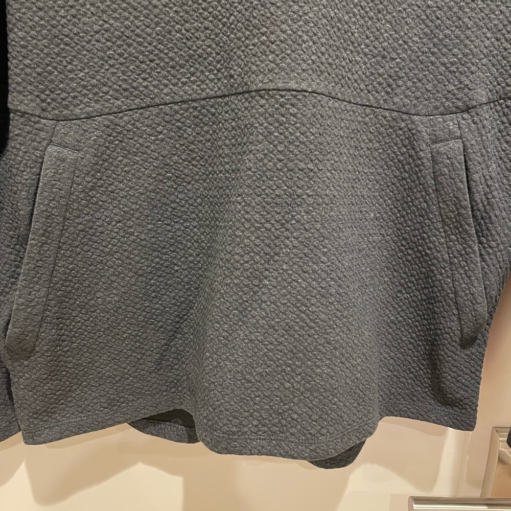Men’s Lululemon Dark Gray Hooded Pullover - Picture 2 of 5